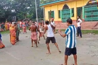 অভিযুক্তকে গণপিটুনি স্থানীয়দের