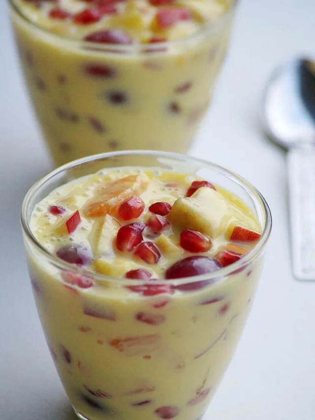 ফলের পুষ্টি ও গুণে সমৃদ্ধ ফ্রুট কাস্টার্ড রেসিপি