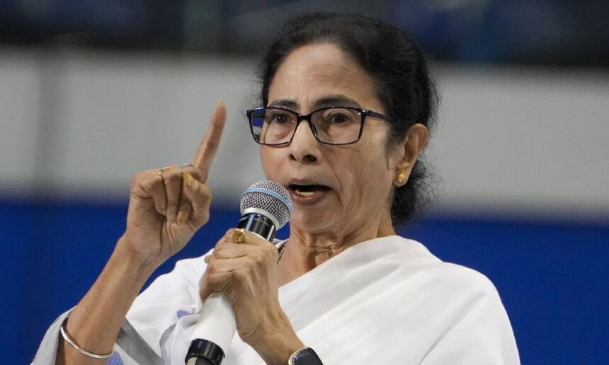 Mamata Banerjee Contempt Notice