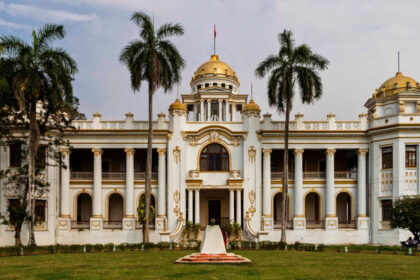 Mahishadal Rajbari
