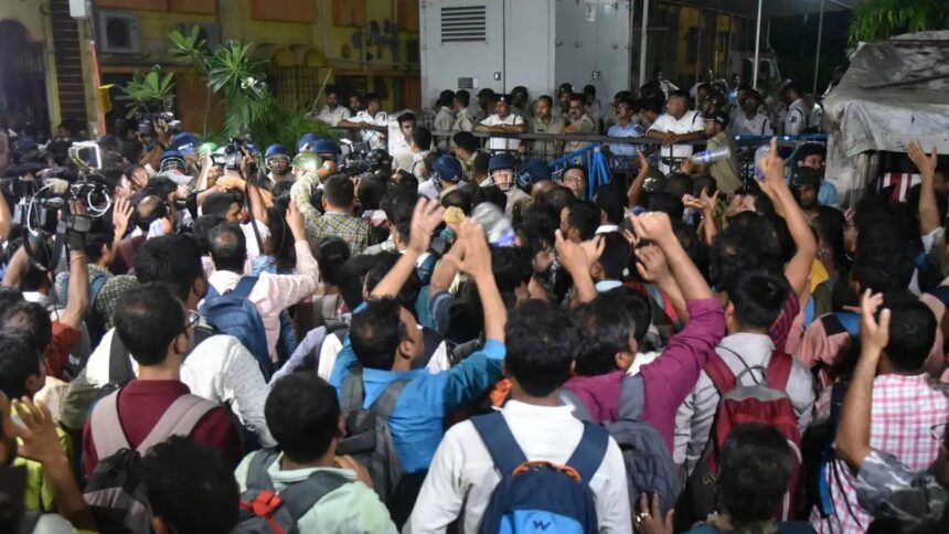 SSC Teachers Protest