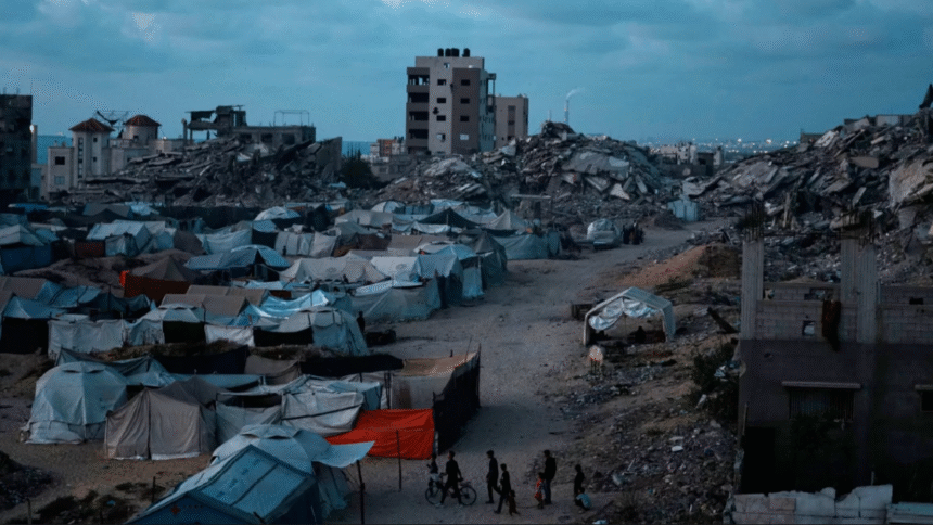 Israeli Troops Kill 27 in Aid Site
