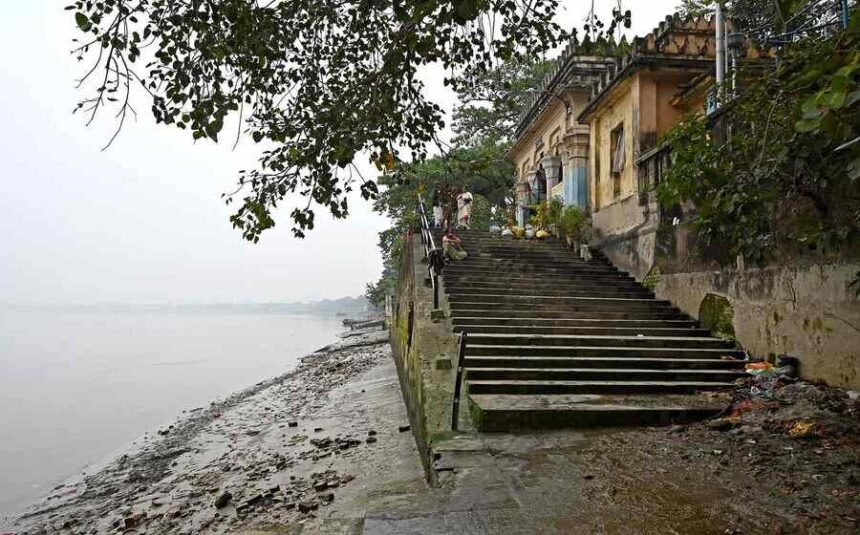 Historic Kumartuli Ghat