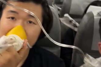 Boeing 737 Emergency Landing