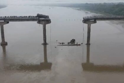 Gambhira Bridge Collapses