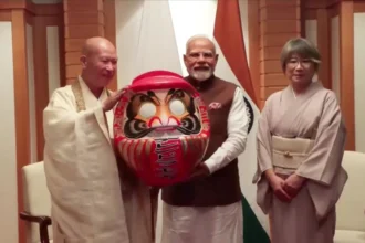 Daruma Doll Gift To Modi
