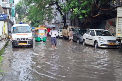 Heavy Rain In Kolkata