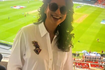 Juhi Chawla KKR