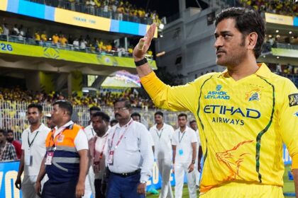 MS Dhoni vs CSK