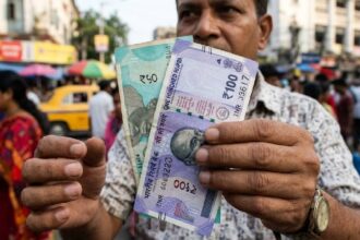 Plastic Rupee Note