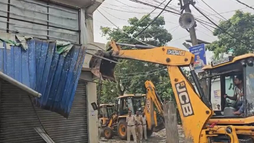 Abhisheks Office Demolished