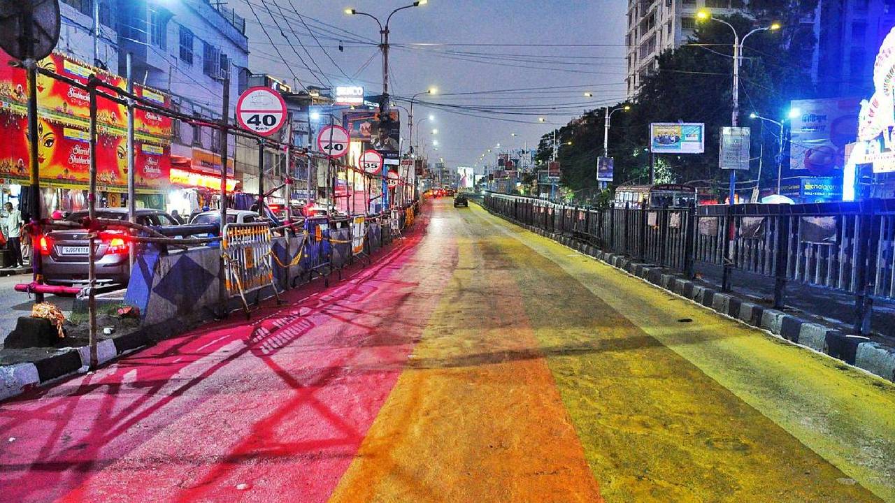 Colourful Road Kolkata